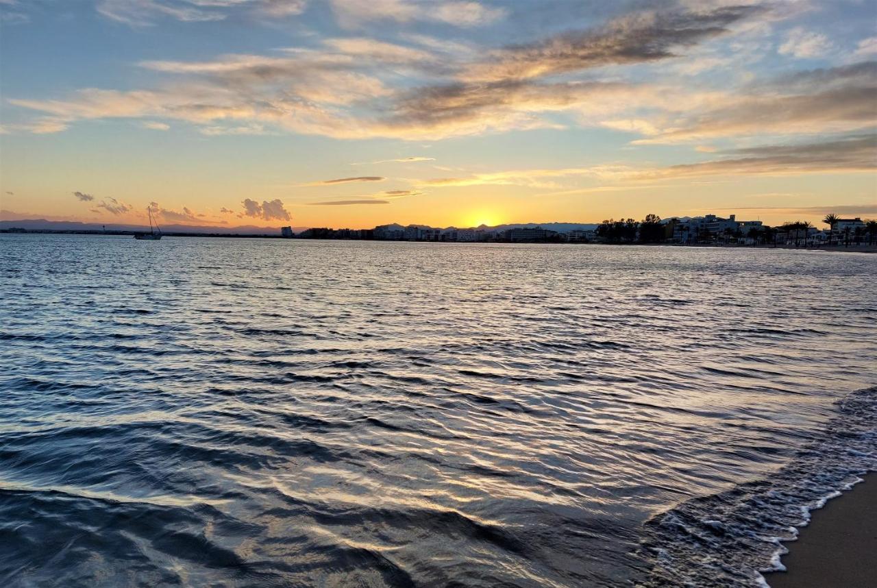 Apartamento En El Mar Roses Eksteriør billede